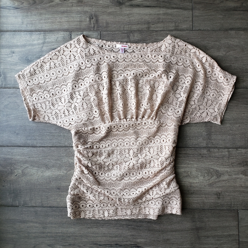 Bongo Size Medium Creme Top